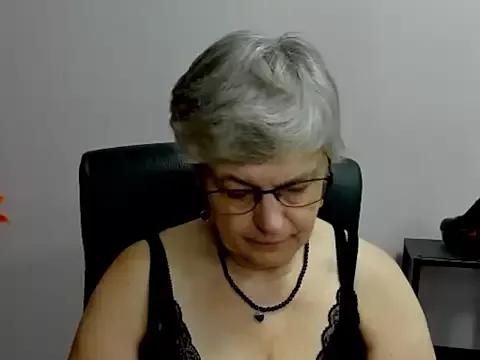 IrisDream from StripChat is Freechat