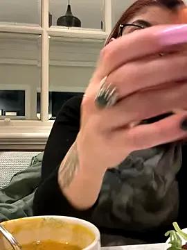 IrishmilfAnna from StripChat
