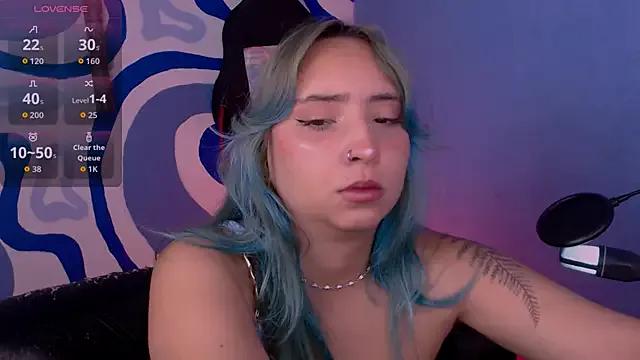 IrisSmil3 from StripChat