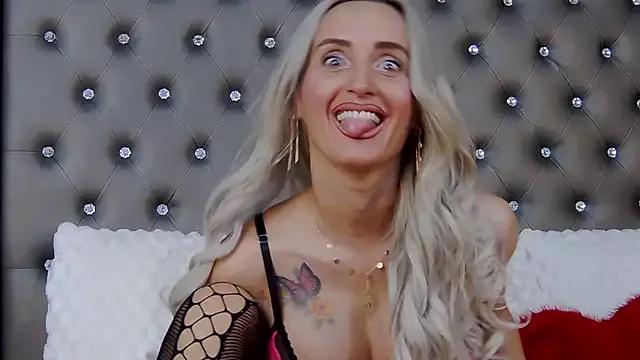 Find your cherished anal broadcaster match with our advanced interactive search and filtering options, allowing you to tailor-make your live event desires.