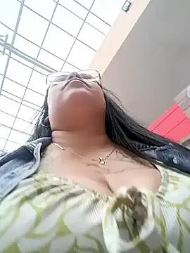 Italia_12 from StripChat is Freechat