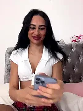 itsyourgirltee from StripChat is Freechat