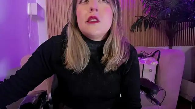Jenny_Wolridge_ from StripChat is Freechat