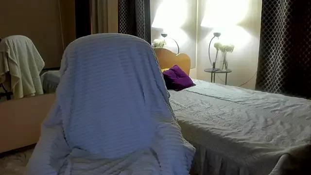 Jessica_Majestic from StripChat is Freechat