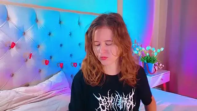 JoannDean from StripChat is Freechat