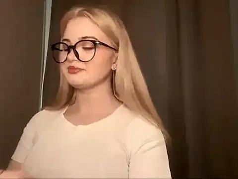 JolieAlto from StripChat is Freechat