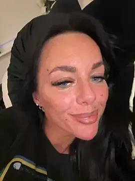 juicylucie from StripChat is Freechat