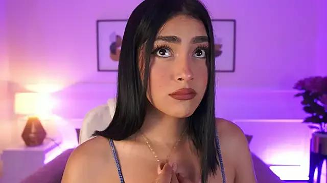 JulesBenett from StripChat