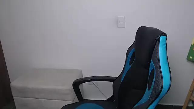 Find your cherished anal broadcaster match with our advanced interactive search and filtering options, allowing you to tailor-make your live event desires.