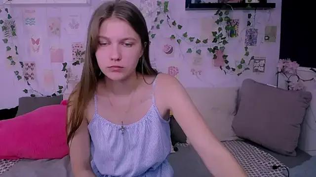 JuliaMurre from StripChat is Freechat