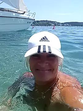 Find your cherished anal broadcaster match with our advanced interactive search and filtering options, allowing you to tailor-make your live event desires.