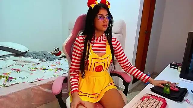 Julieta_Rose19 from StripChat is Freechat