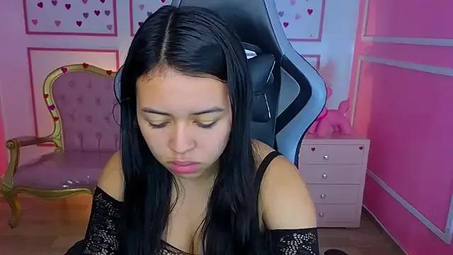 julietha_dior_t from StripChat is Freechat