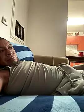 julio_p from StripChat is Freechat