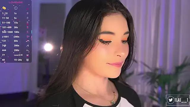 Just__dani from StripChat is Freechat