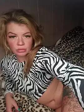 Just_peaches_not_cream from StripChat is Freechat