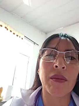 JustSamantha_ from StripChat is Freechat