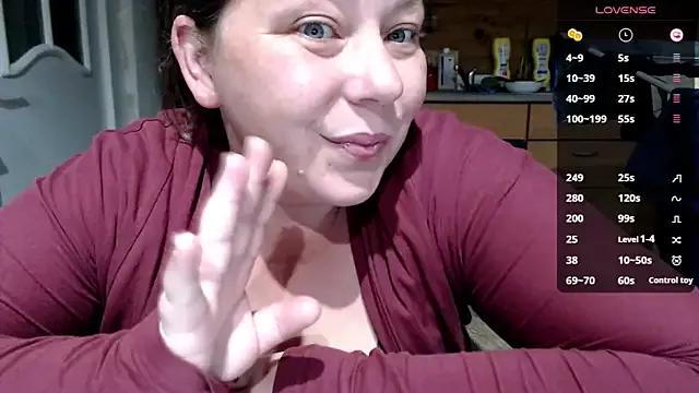 KasiaPrivat from StripChat is Freechat