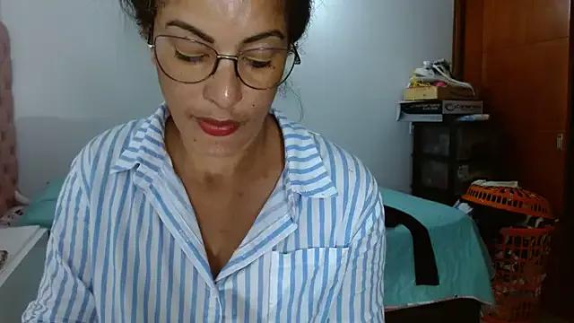 Find your cherished anal broadcaster match with our advanced interactive search and filtering options, allowing you to tailor-make your live event desires.