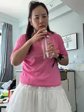 Kayla-love from StripChat is Freechat