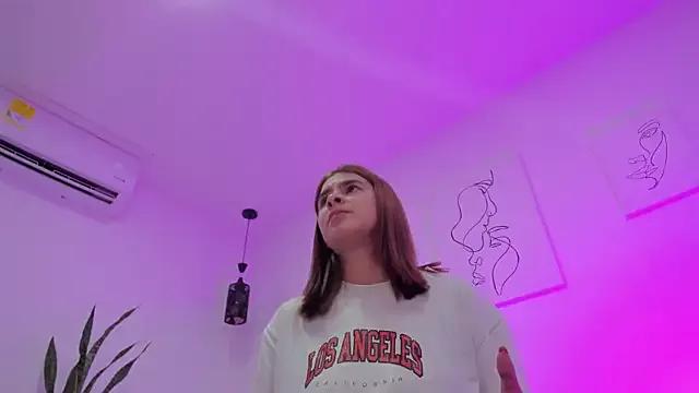 kaylajhonnes6 from StripChat is Freechat