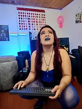 keila_j from StripChat is Freechat