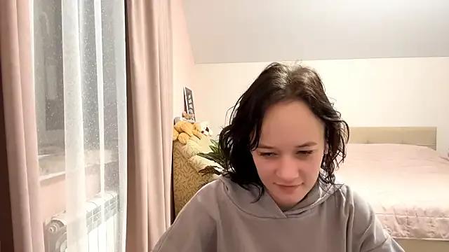 KellySayli from StripChat is Freechat
