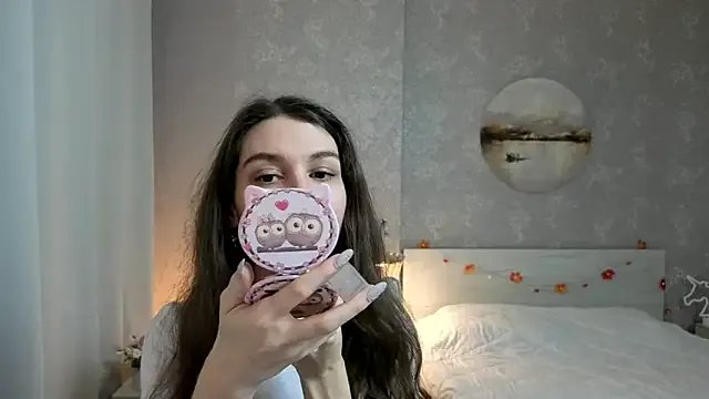 KellyShines on StripChat 