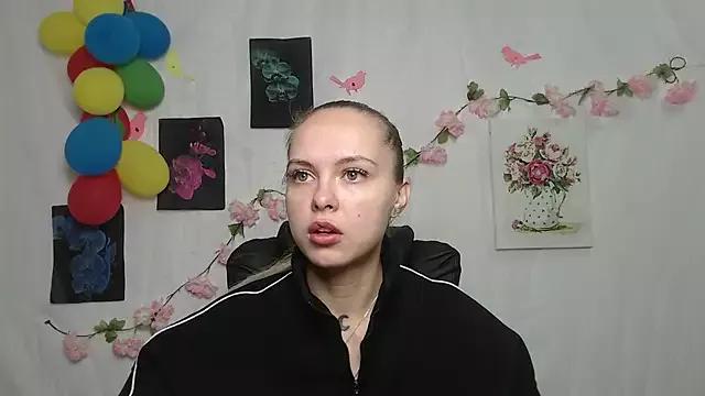 KhaleesiMoon from StripChat is Freechat