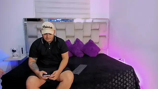 KimaandNate from StripChat is Freechat