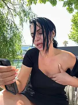 KimKelly13 from StripChat is Freechat