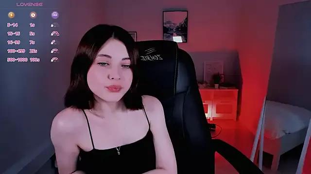 Kimmie_shine from StripChat