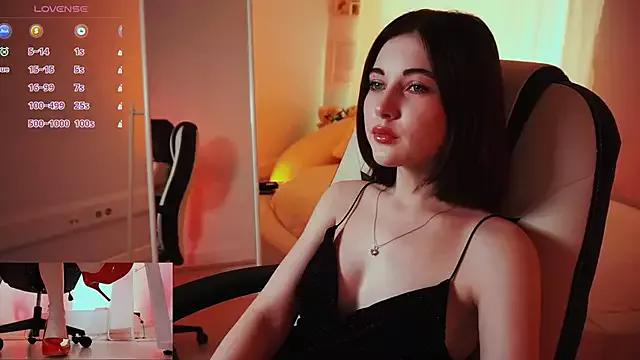 Kimmie_shine from StripChat