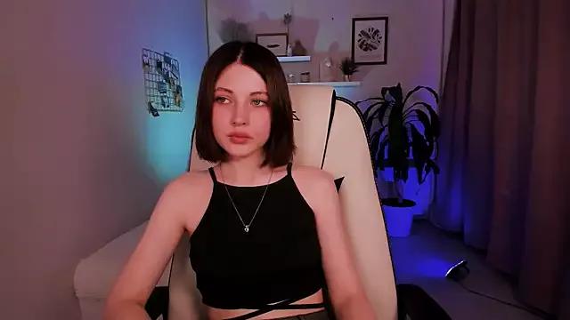 Kimmie_shine from StripChat