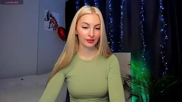 Kimmy_powell from StripChat