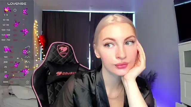 Kimmy_powell from StripChat