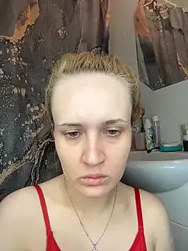 KiraBerht from StripChat is Freechat