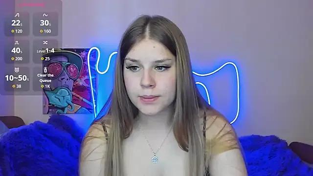 KiraKyler from StripChat is Freechat