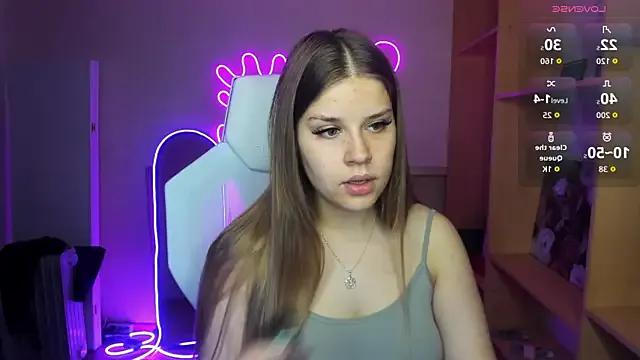 KiraKyler from StripChat is Freechat