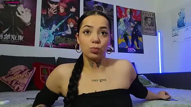 KiraQuinn1 from StripChat is Freechat