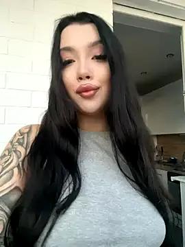 kiss_Lissa from StripChat is Freechat