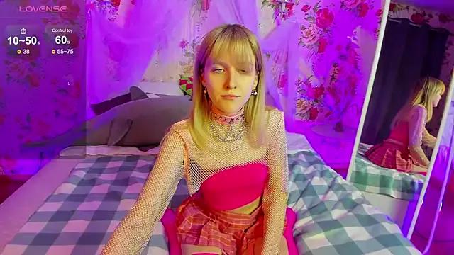 KissChristie__ from StripChat is Freechat