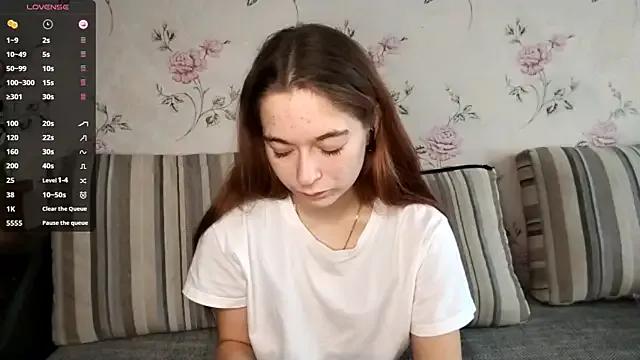 KissKarina from StripChat is Freechat
