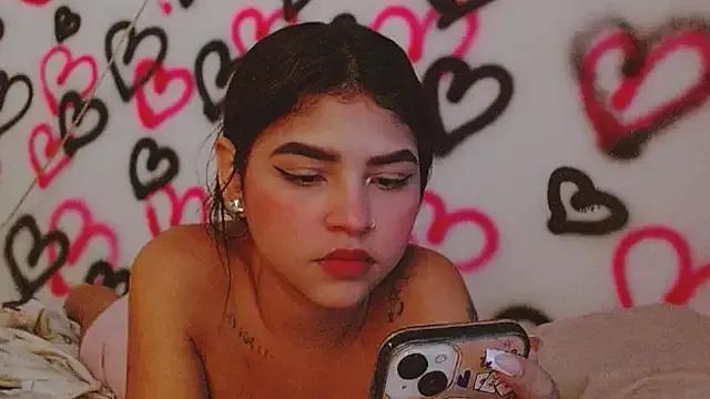 Find your cherished anal broadcaster match with our advanced interactive search and filtering options, allowing you to tailor-make your live event desires.