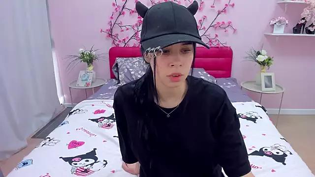 KristinaMoonX from StripChat is Freechat