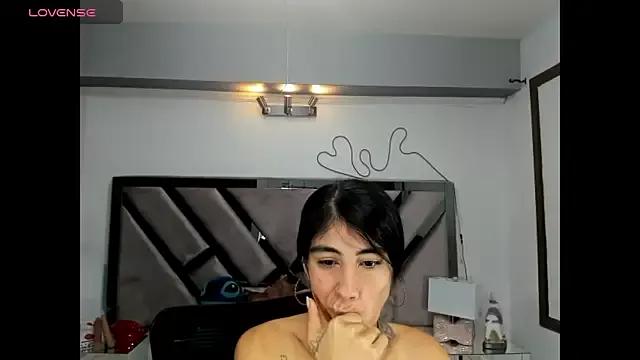 lady_Ary_xx from StripChat is Freechat