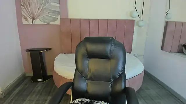 Lady_Scarlett_ from StripChat is Freechat