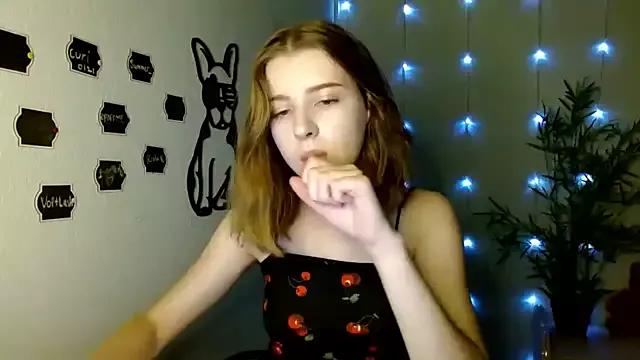 lamooni from StripChat is Freechat
