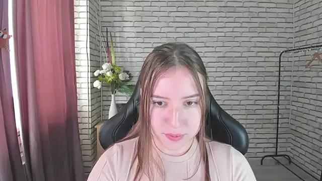 Lana_Lynx from StripChat is Freechat