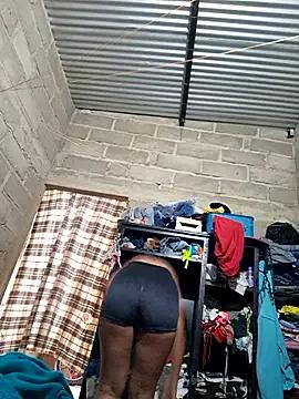 lapicarona18 from StripChat is Freechat